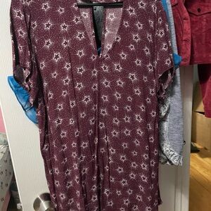 Torrid Maroon Star Print Blouse